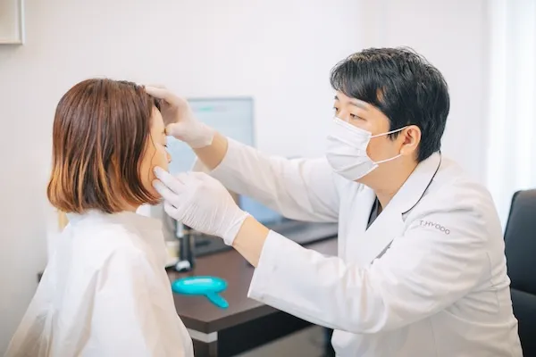 西千葉にある自由が丘クリニックソフィアの医師によるカウンセリング風景