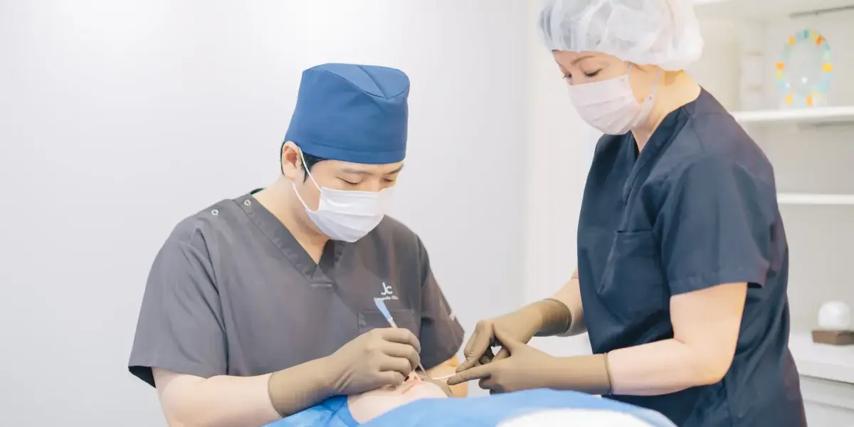 西千葉にある自由が丘クリニックソフィアの医師による小鼻縮小術(鼻翼縮小)