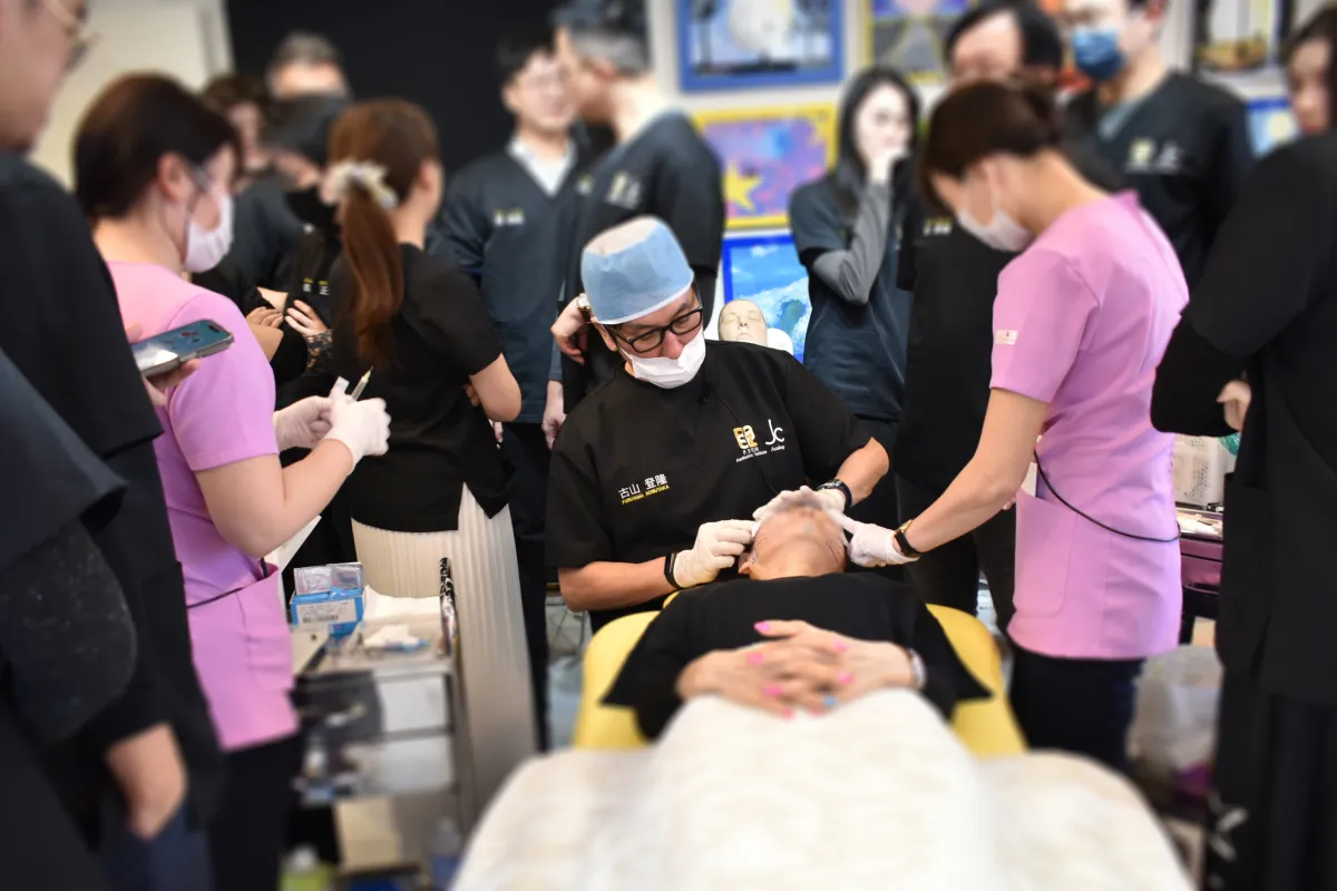 安全な美容医療の普及を目指すNPO活動のイメージ