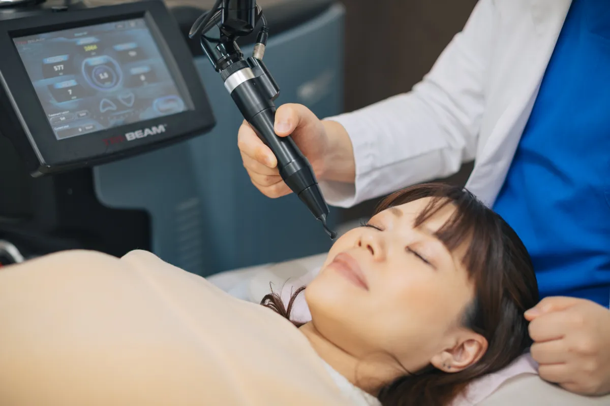 Q-YAGレーザーの治療風景