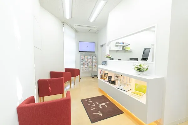 西千葉にある自由が丘クリニックソフィアの待合室