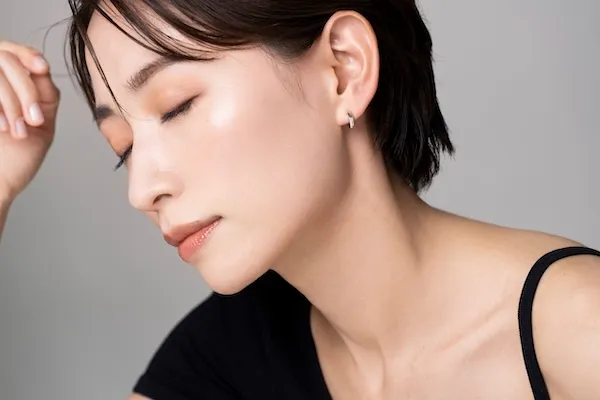 肌のハリがある女性